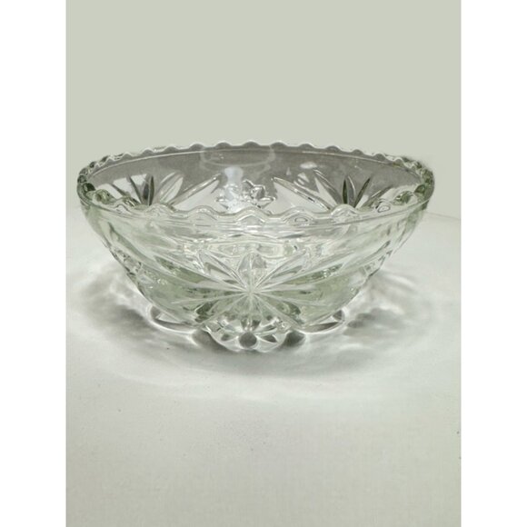 Vintage ANCHOR HOCKING Star Of David PRESCUT EAPC Glass SMALL Clear Serving Bowl - Picture 3 of 6